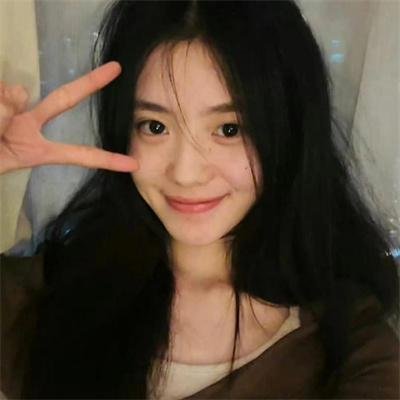 不再沉默的女孩